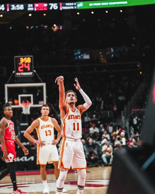 的边锋组合 的边锋组合